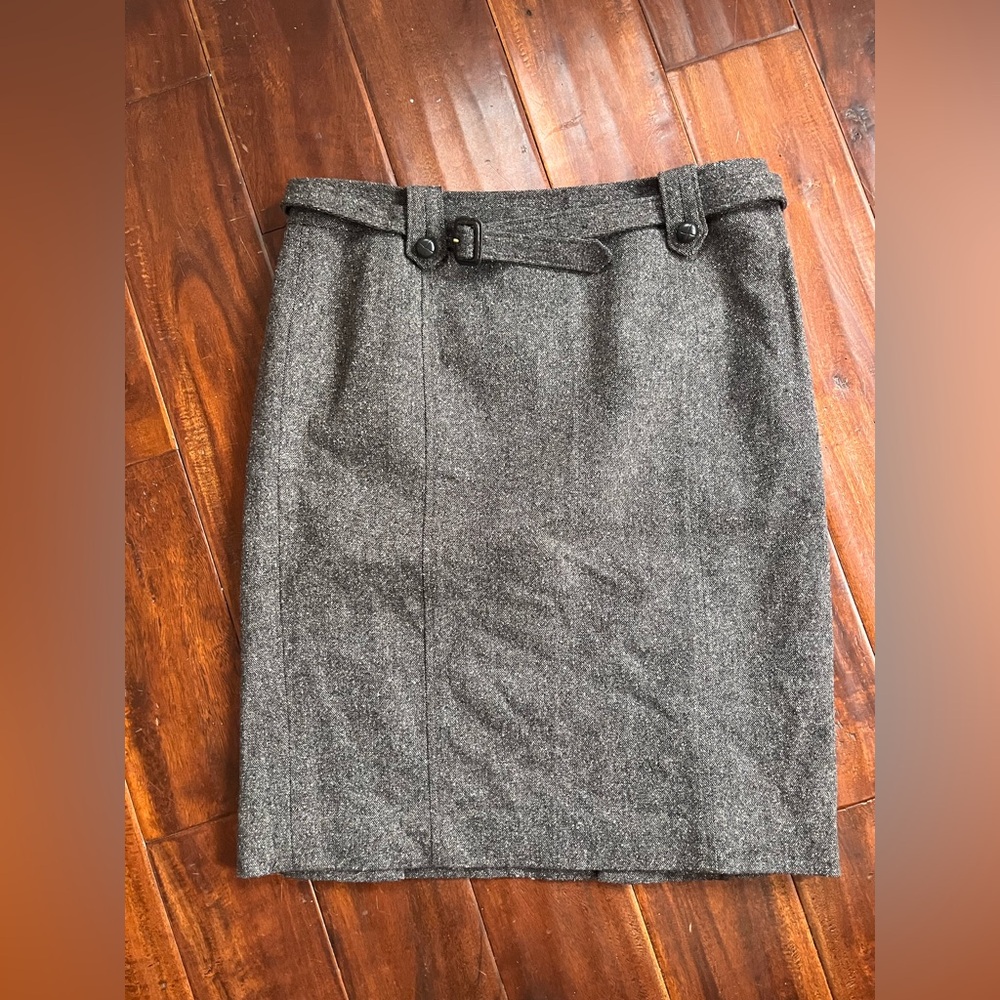 $78 Ann Taylor NWT Wool Skirt Size 6